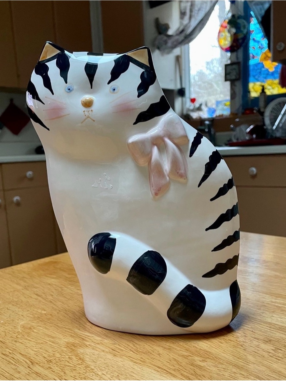 Vintage Albert E. Price Ceramic Cat Figurine 1991 Black & White Striped Pink Bow